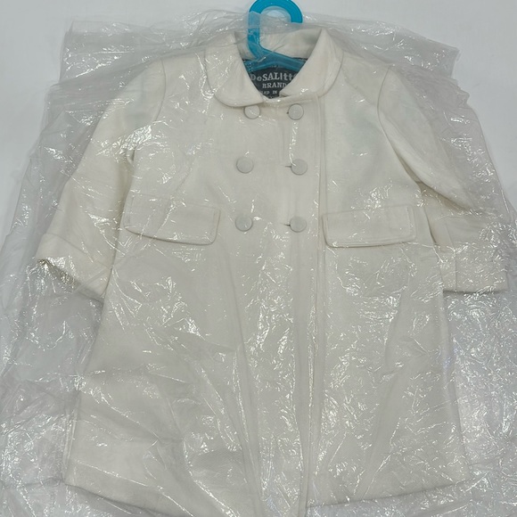 NEW NEVER WORN no tags. Size 3-4Y. 110. By DeSALITTO. - Picture 3 of 7